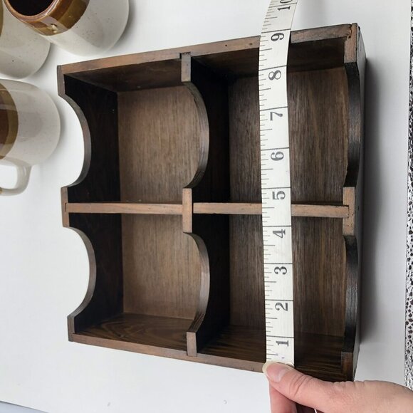 Vintage Wood Coffee Mug Display Case With 4 Stoneware Mugs Wall Hanging Shelf - Picture 9 of 16